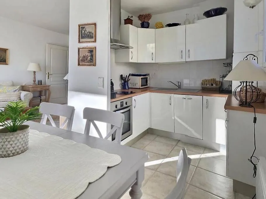 Appartement Moderne Sur Les Hauts De Bandol