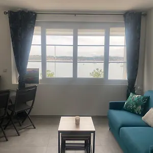  Appartement Splendide Studio Miramar Vue Mer Avec Terrasse